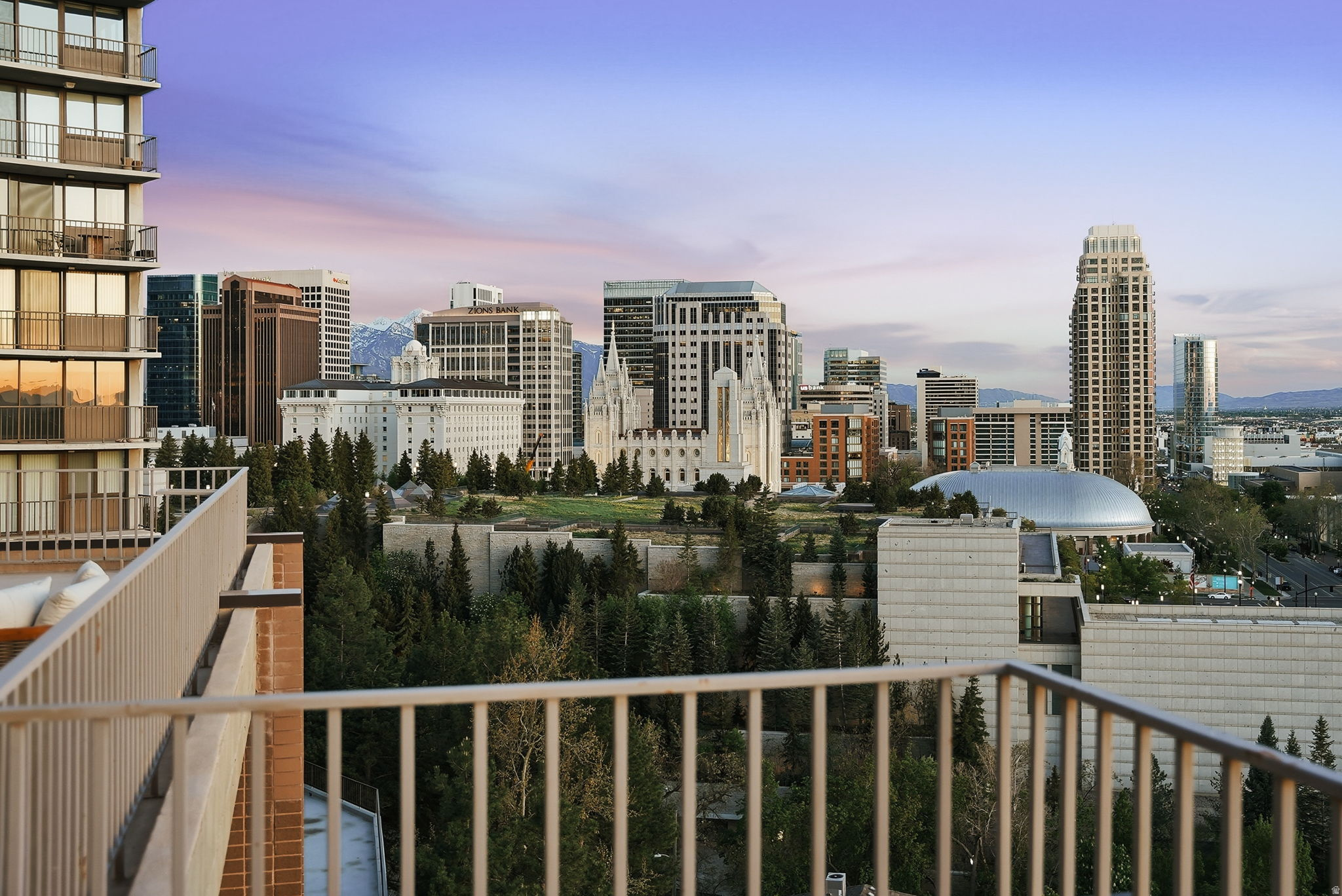 TREVI TOWERS CONDM - Residential