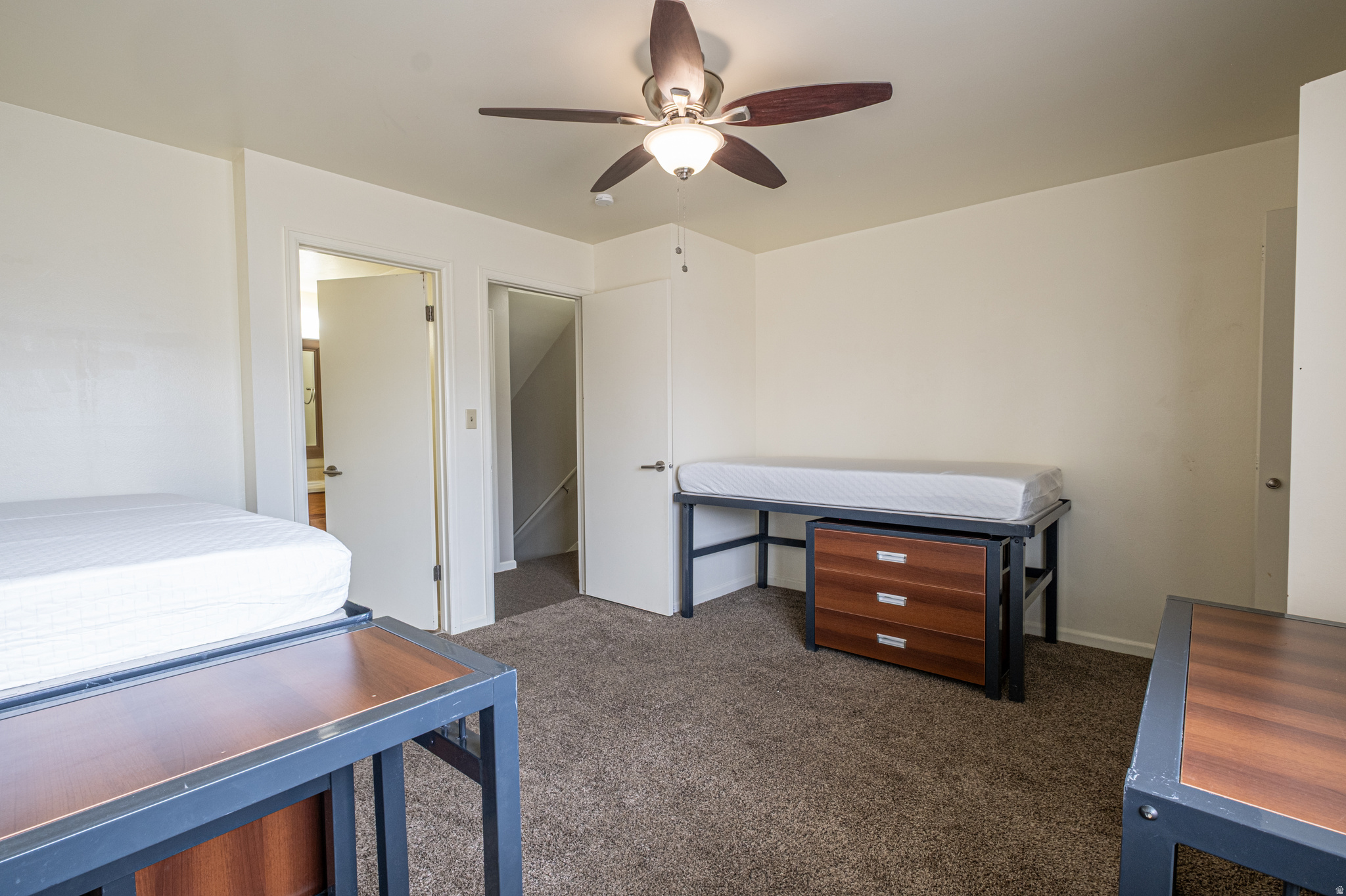 MONTERA CONDOS - Residential