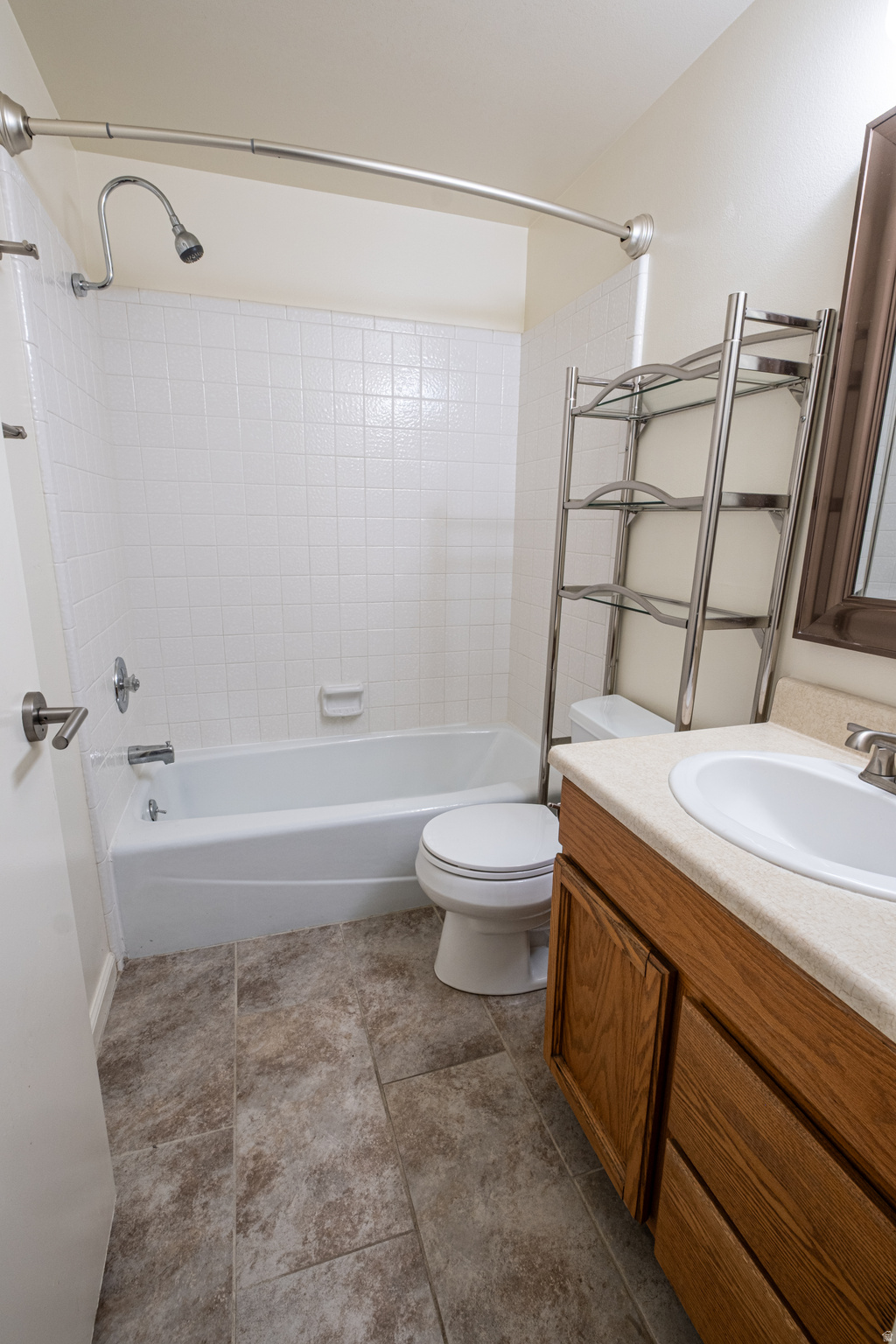 MONTERA CONDOS - Residential