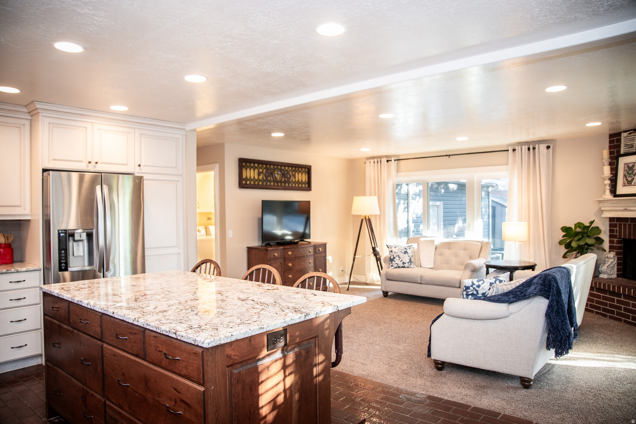 WILLOW CREEK HEIGHTS - Residential