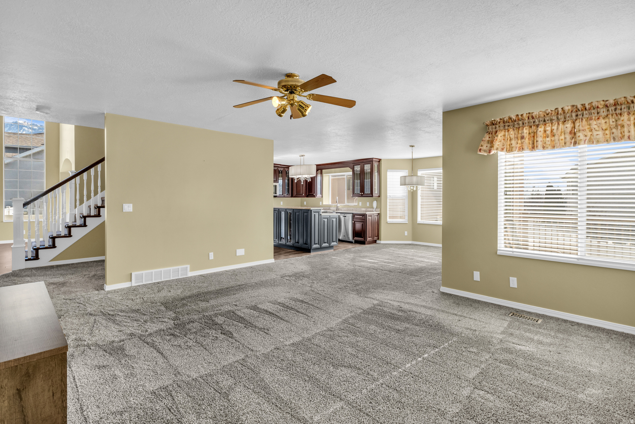 CRANBERRY HILL - Residential