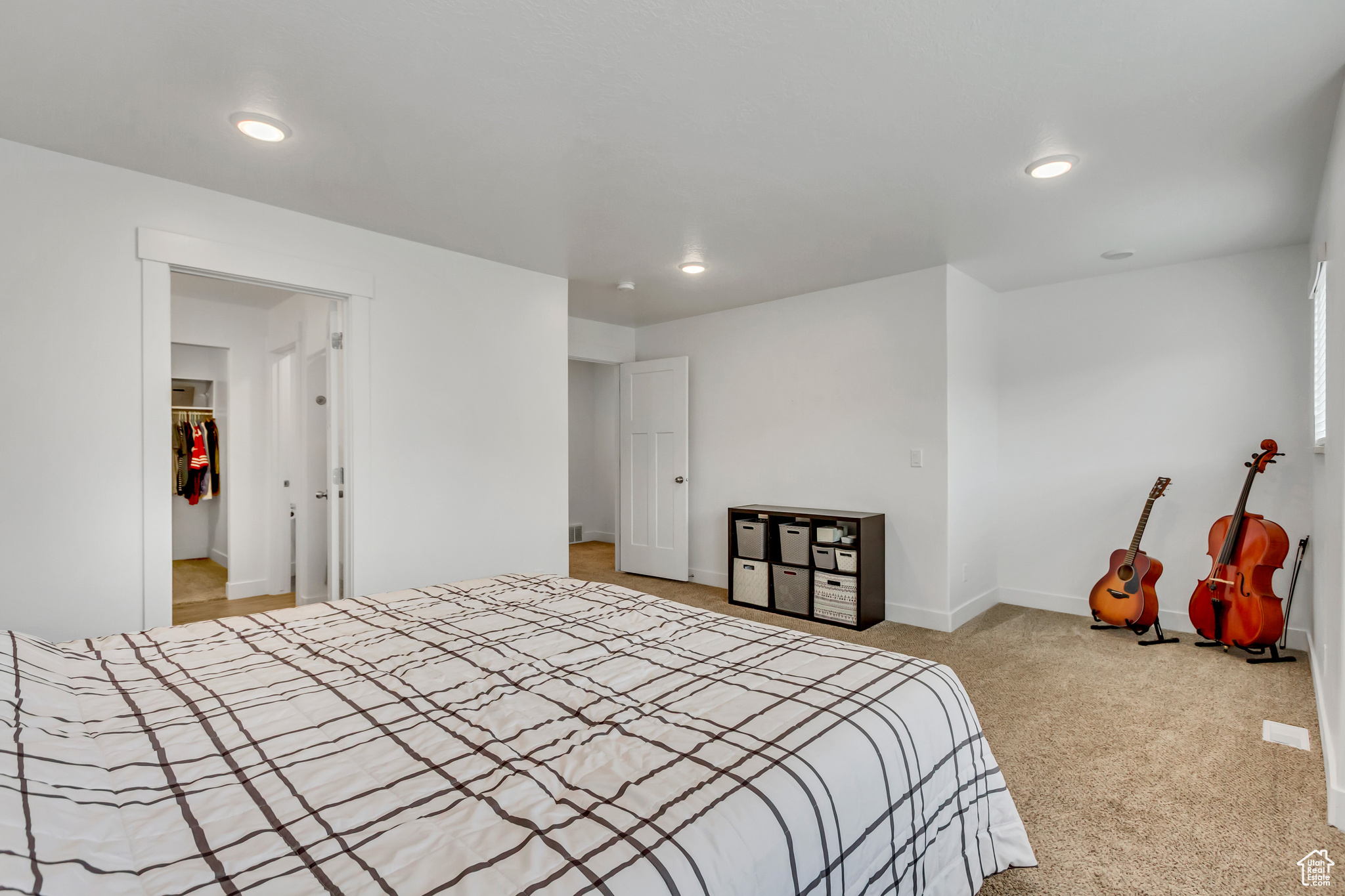 JUNIPER SPRINGS TOWN - Residential