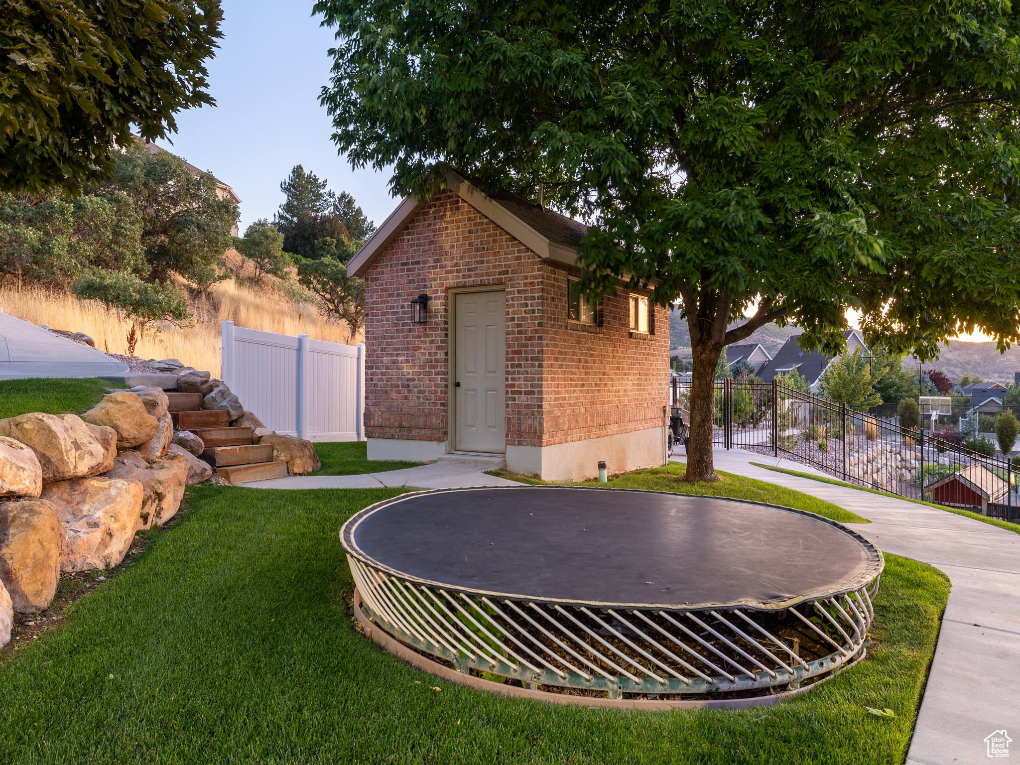 Elk Ridge, Utah 84651, United States, 8 Bedrooms Bedrooms, ,5 BathroomsBathrooms,Residential,Pending,43287