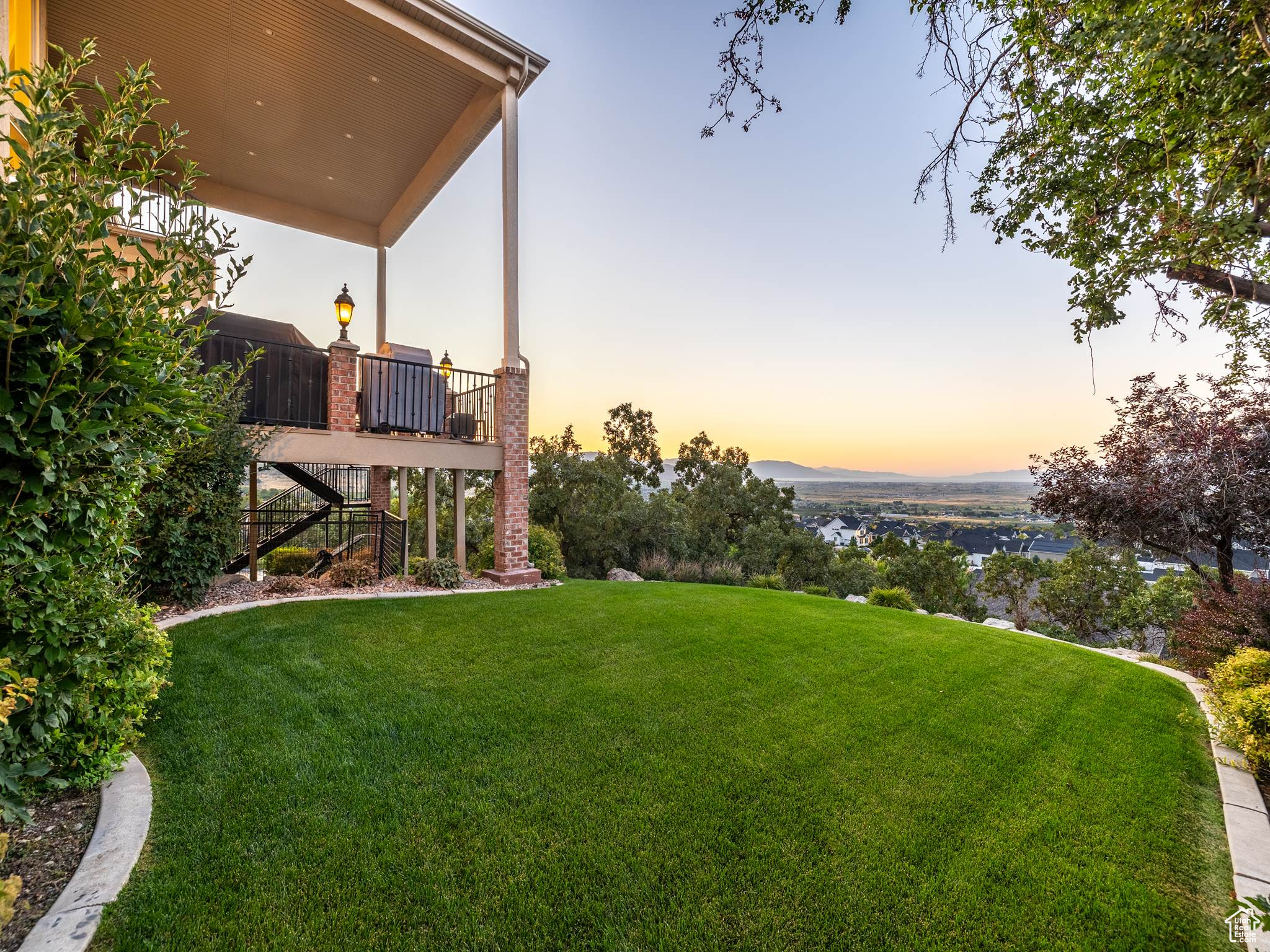 Elk Ridge, Utah 84651, United States, 8 Bedrooms Bedrooms, ,5 BathroomsBathrooms,Residential,Pending,43287