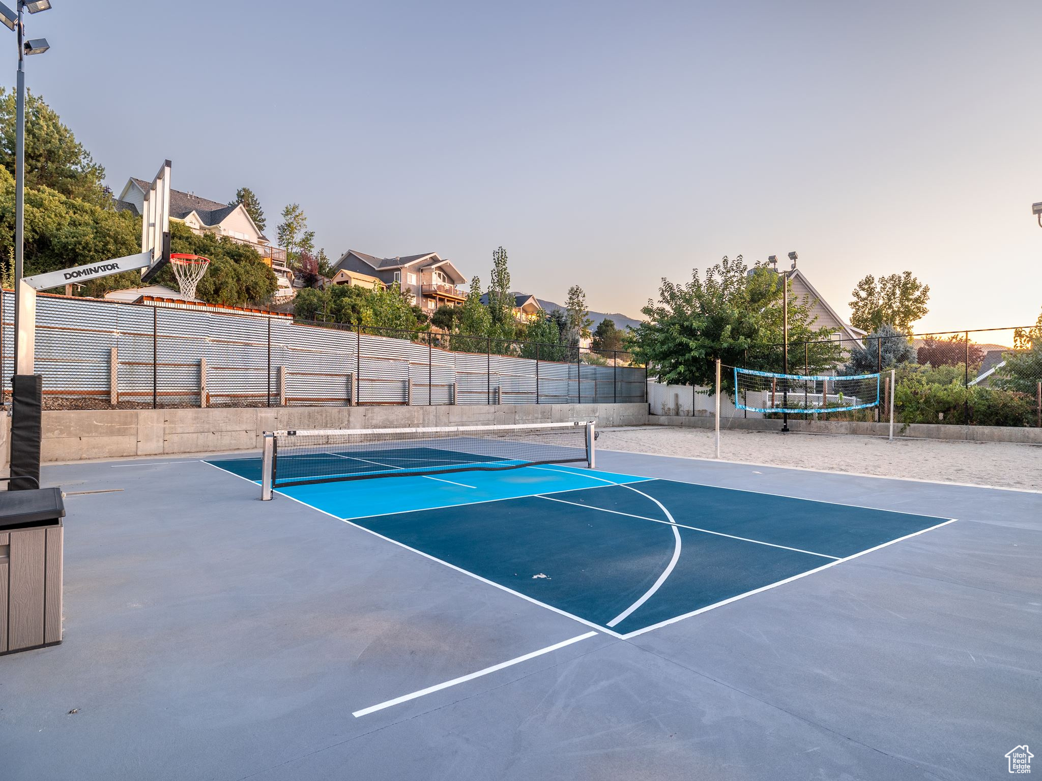 Elk Ridge, Utah 84651, United States, 8 Bedrooms Bedrooms, ,5 BathroomsBathrooms,Residential,Pending,43287