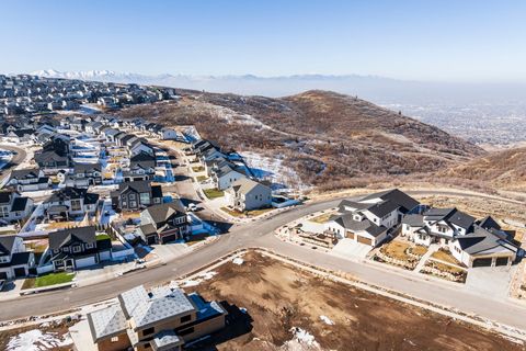 Tiny photo for 2568 E CANYON EDGE DR #8, Draper, UT 84020 (MLS # 2131459)