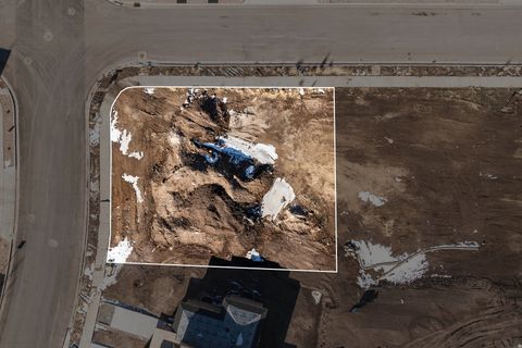 Tiny photo for 2568 E CANYON EDGE DR #8, Draper, UT 84020 (MLS # 2131459)