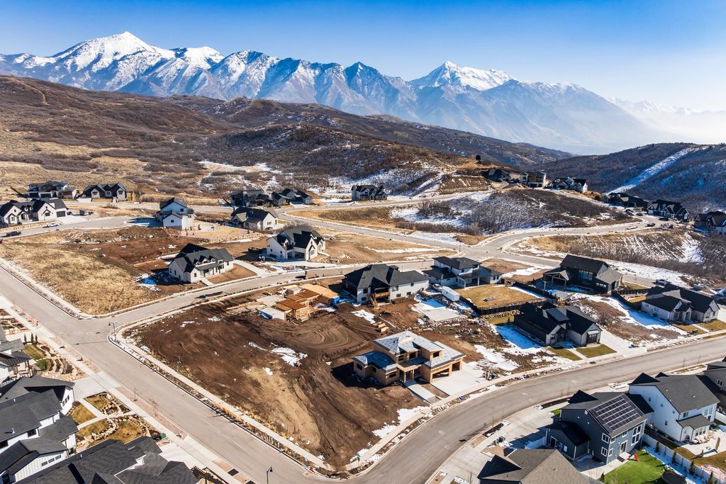 Photo of 2568 E CANYON EDGE DR, Draper, UT 84020 (MLS # 2131459)