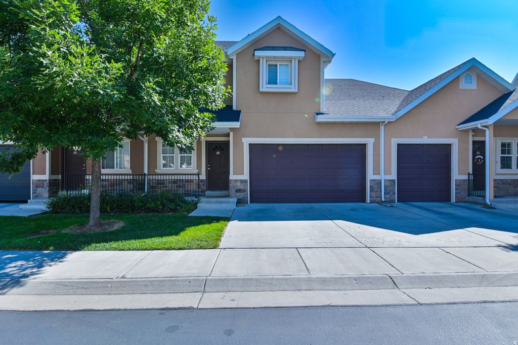 Photo of 13533 S VENICIA WAY, Draper, UT 84020 (MLS # 2132586)