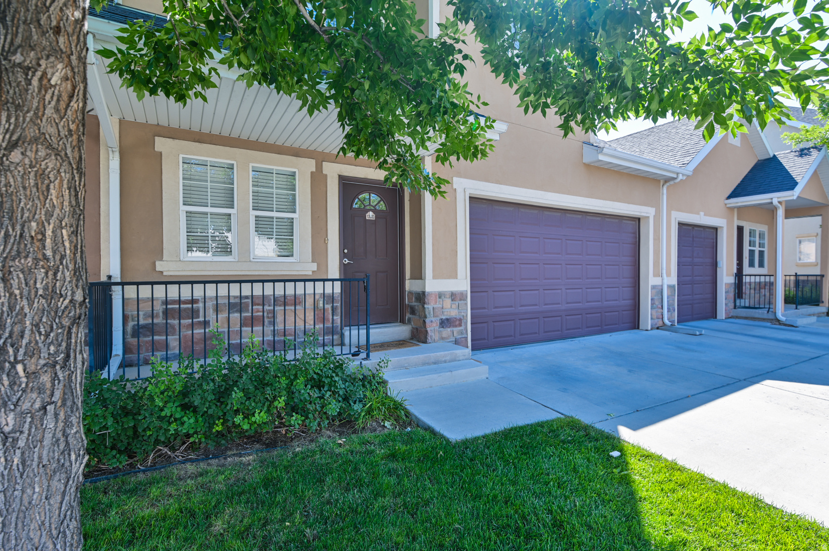 MEADOWS - Residential Lease