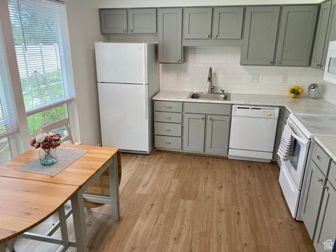 Tiny photo for 5909 S SULTAN CIR, Salt Lake City, UT 84107 (MLS # 2115831)