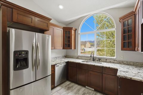 Tiny photo for 944 S 740 W, Lehi, UT 84043 (MLS # 2147180)