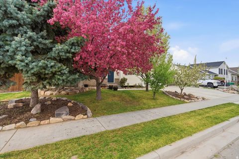 Tiny photo for 944 S 740 W, Lehi, UT 84043 (MLS # 2147180)
