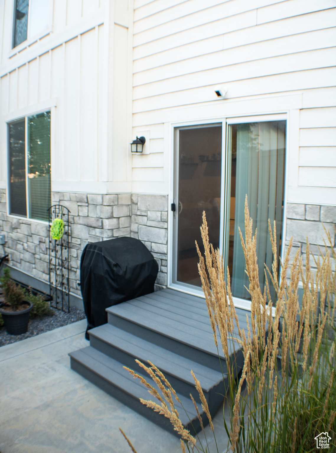 RIDGEVIEW - Residential