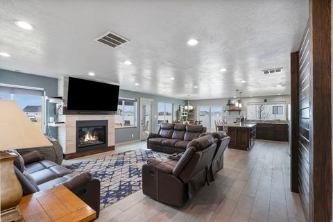 Tiny photo for 472 W 2300 S, Richfield, UT 84701 (MLS # 2137419)