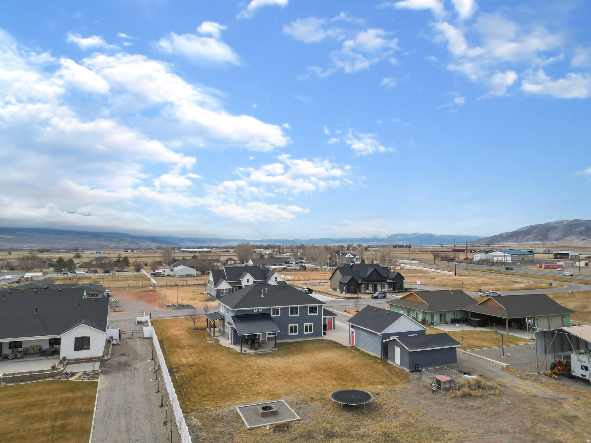 NORTH MEADOW - Residential