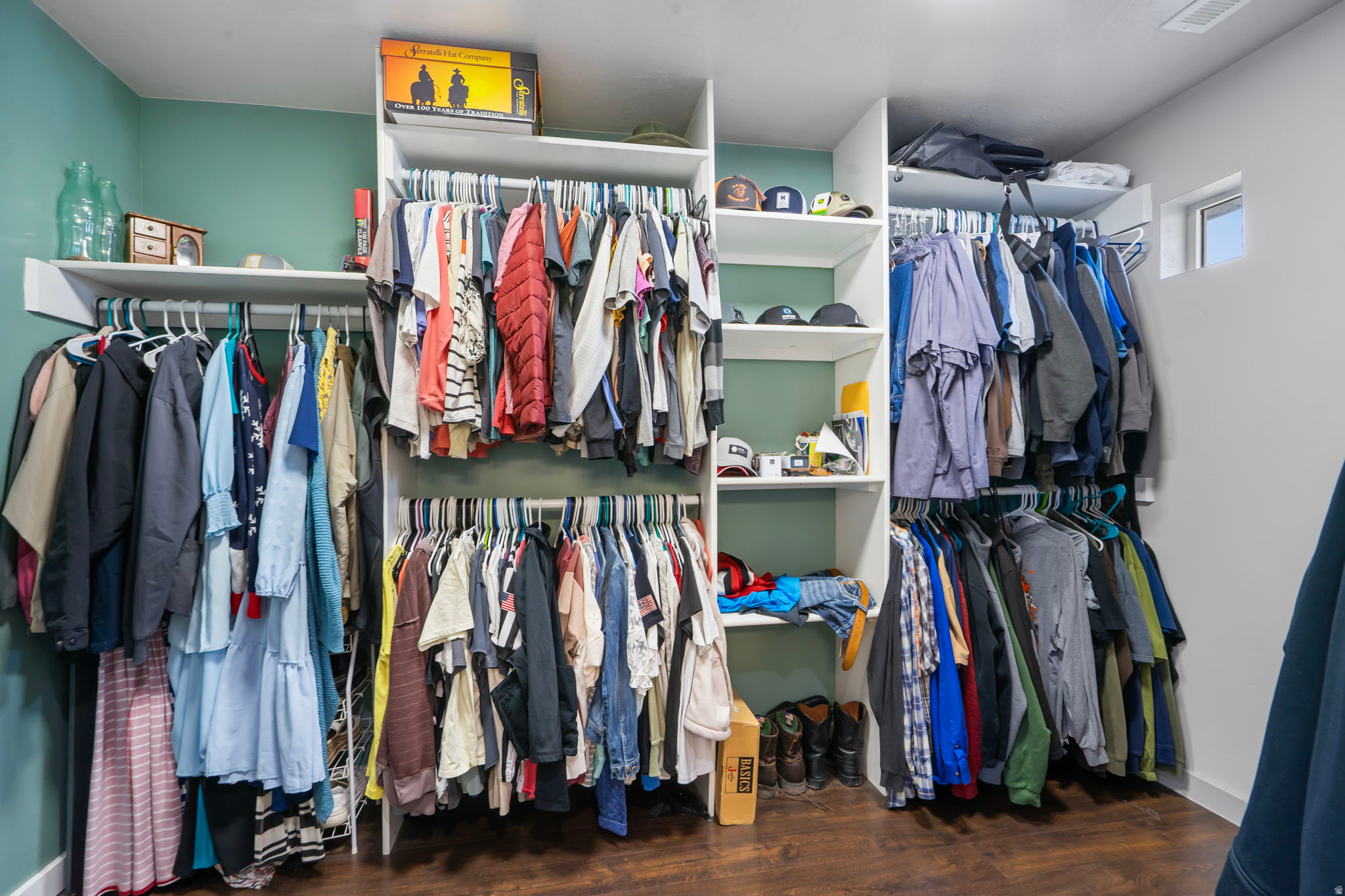 NORTH MEADOW - Residential