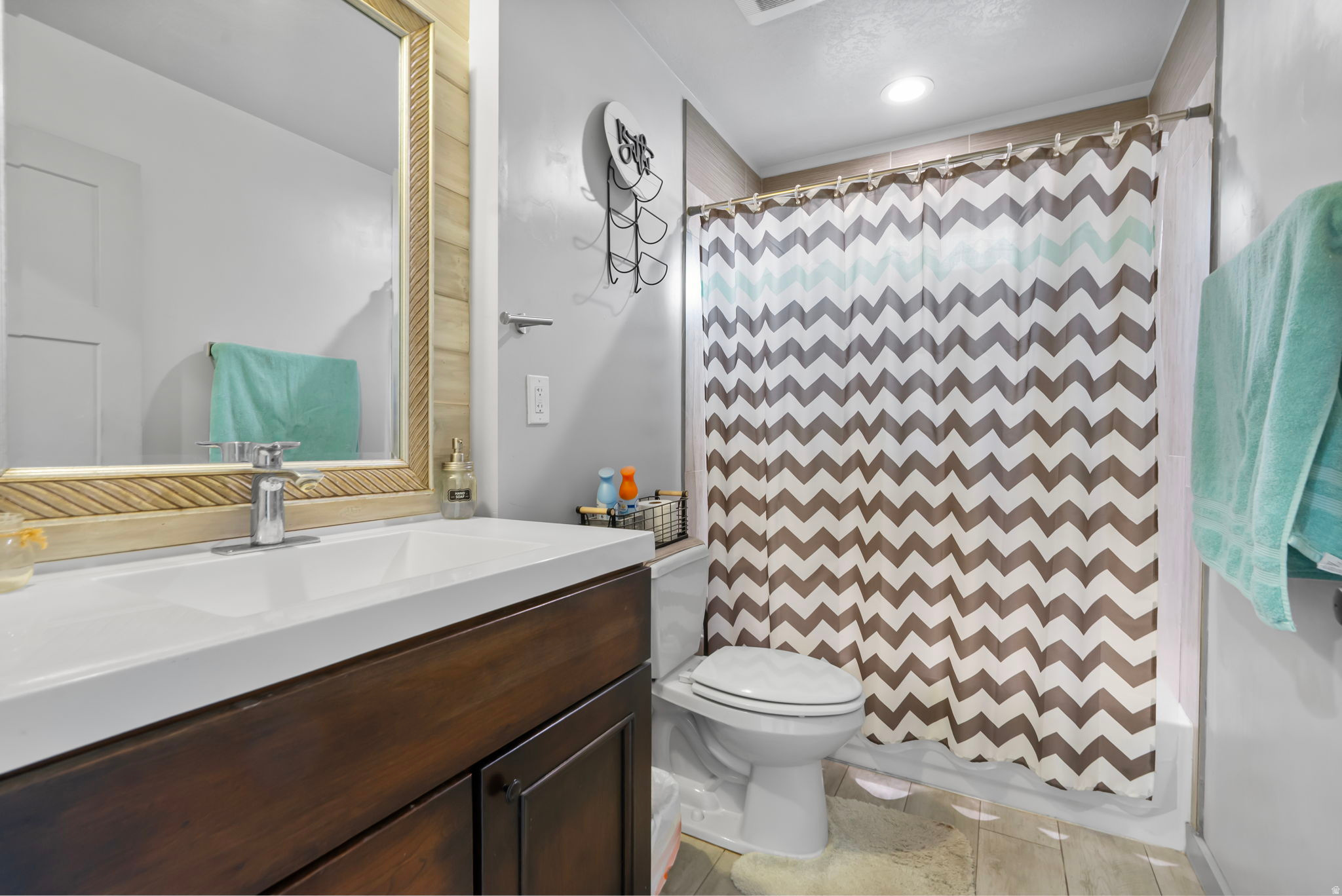 NORTH MEADOW - Residential