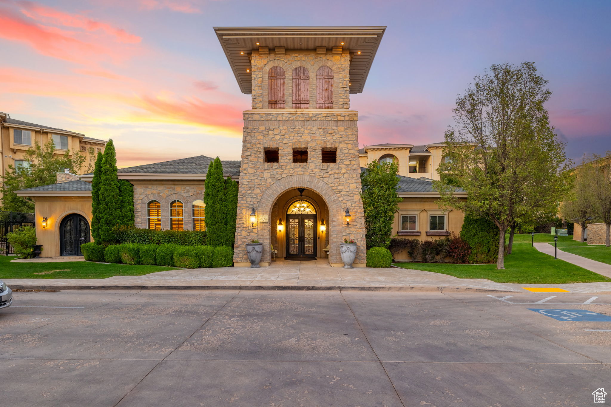 SORRENTO PARK PUD PH - Residential