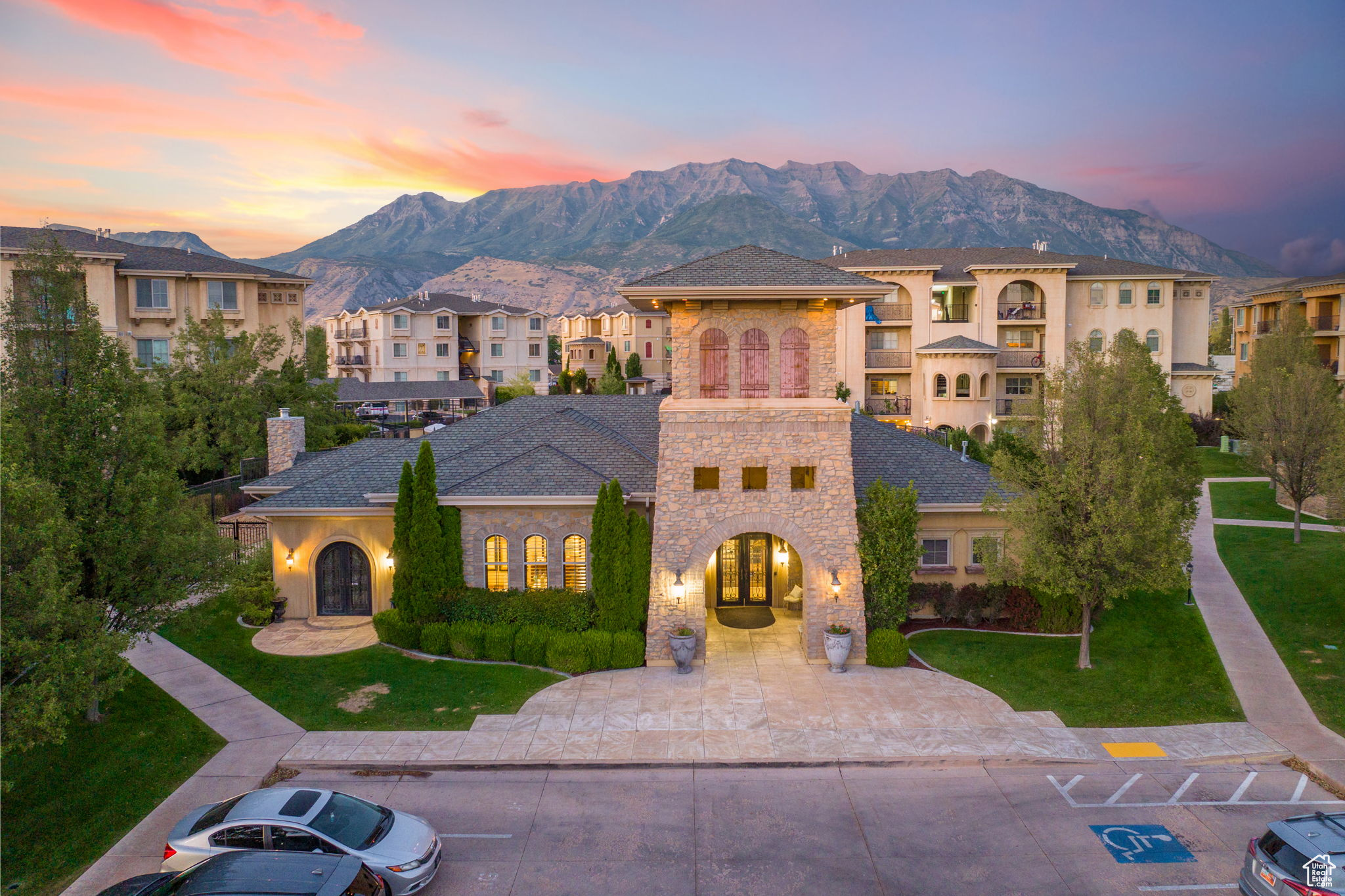 SORRENTO PARK PUD PH - Residential