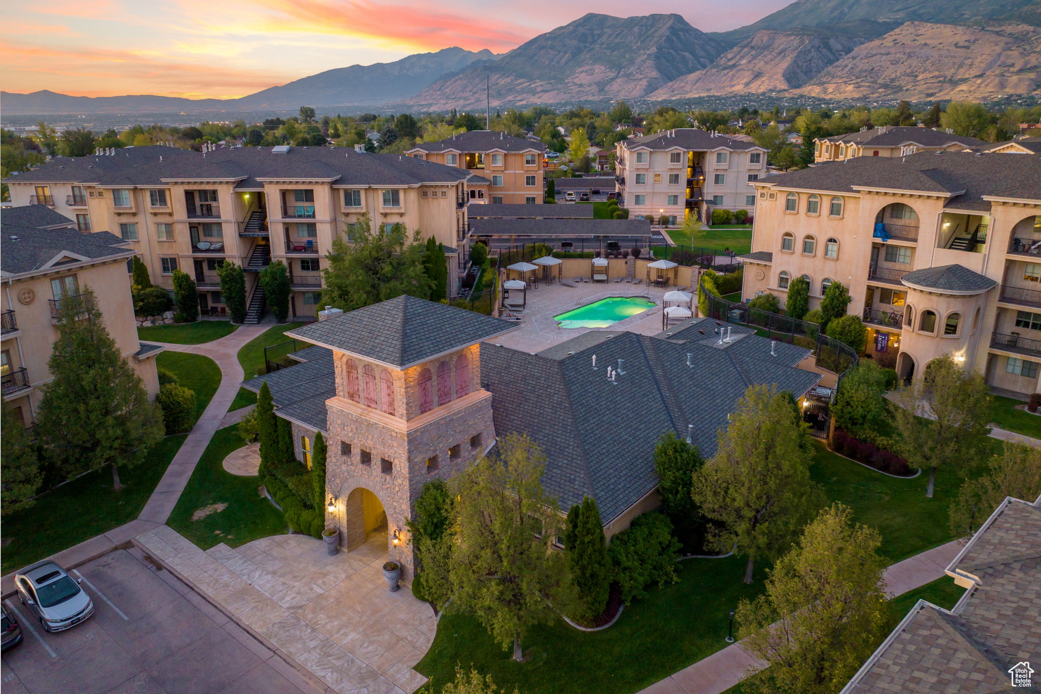 SORRENTO PARK PUD PH - Residential