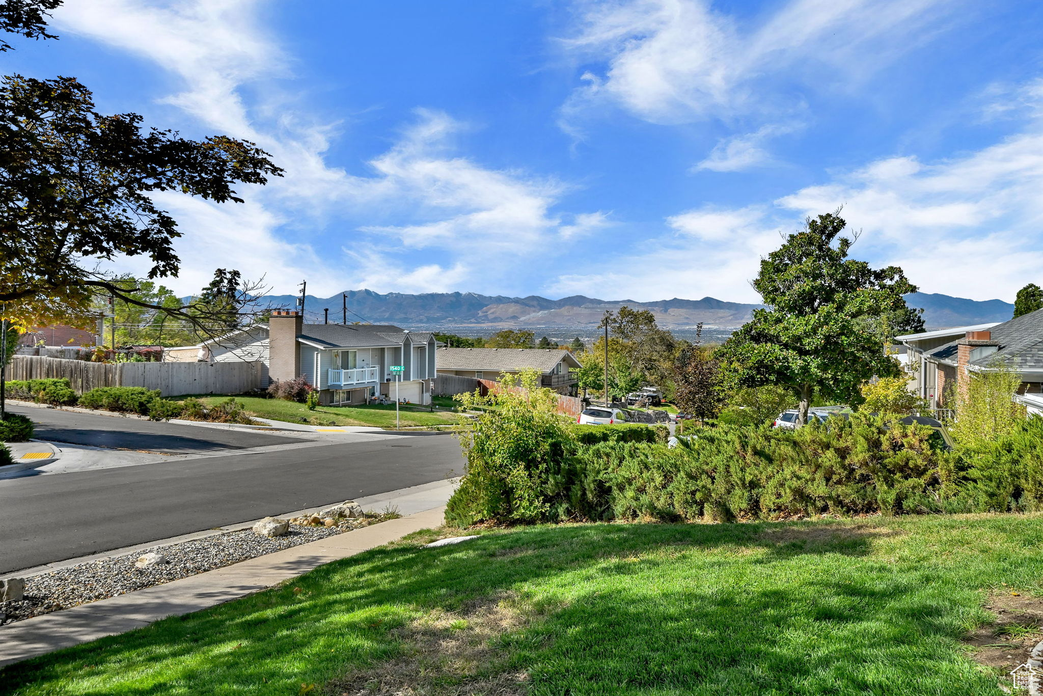 BELMONT HEIGHTS - Residential