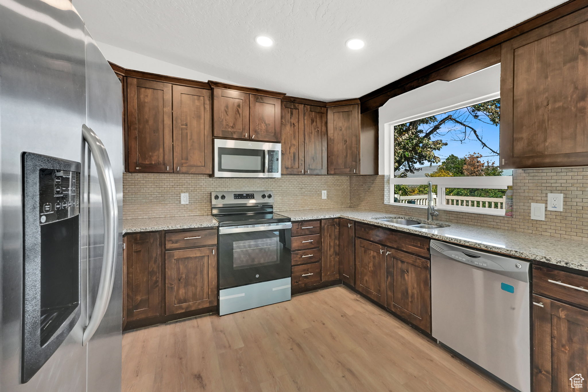 BELMONT HEIGHTS - Residential