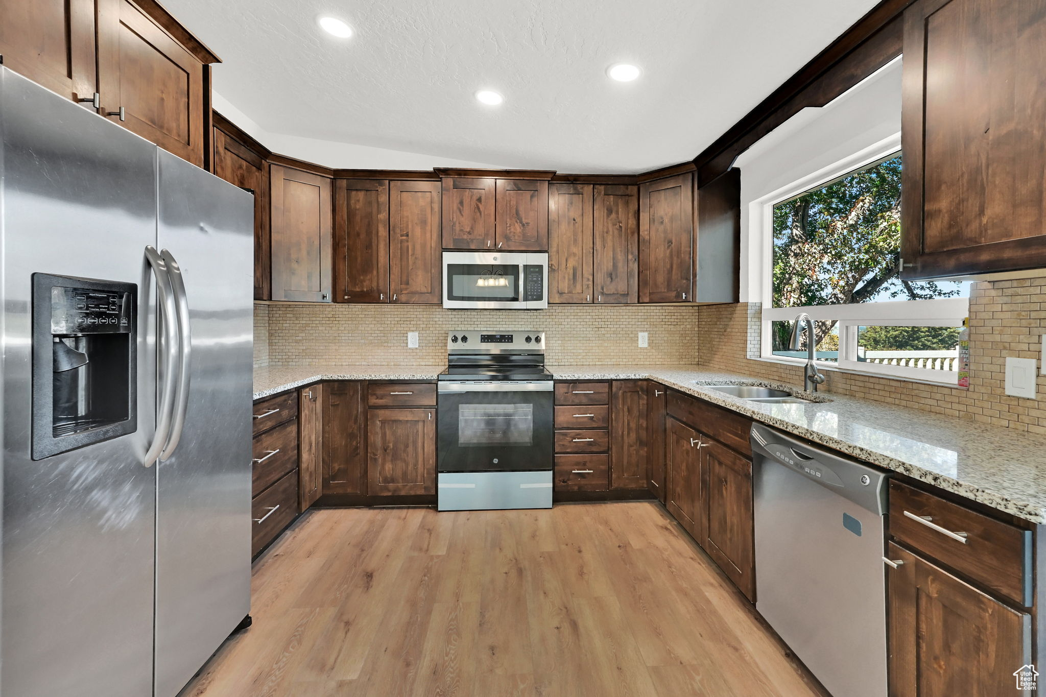 BELMONT HEIGHTS - Residential