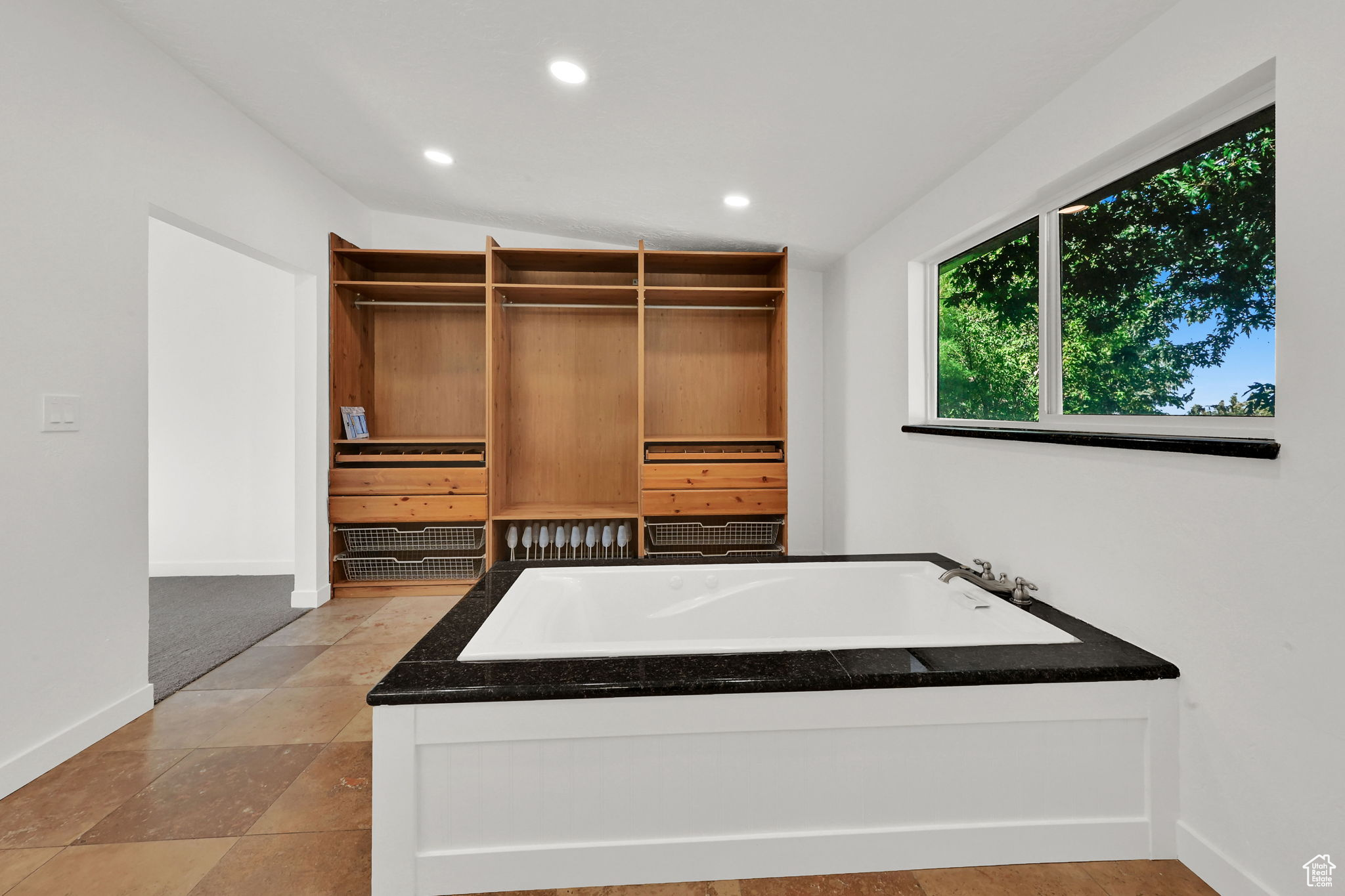 BELMONT HEIGHTS - Residential