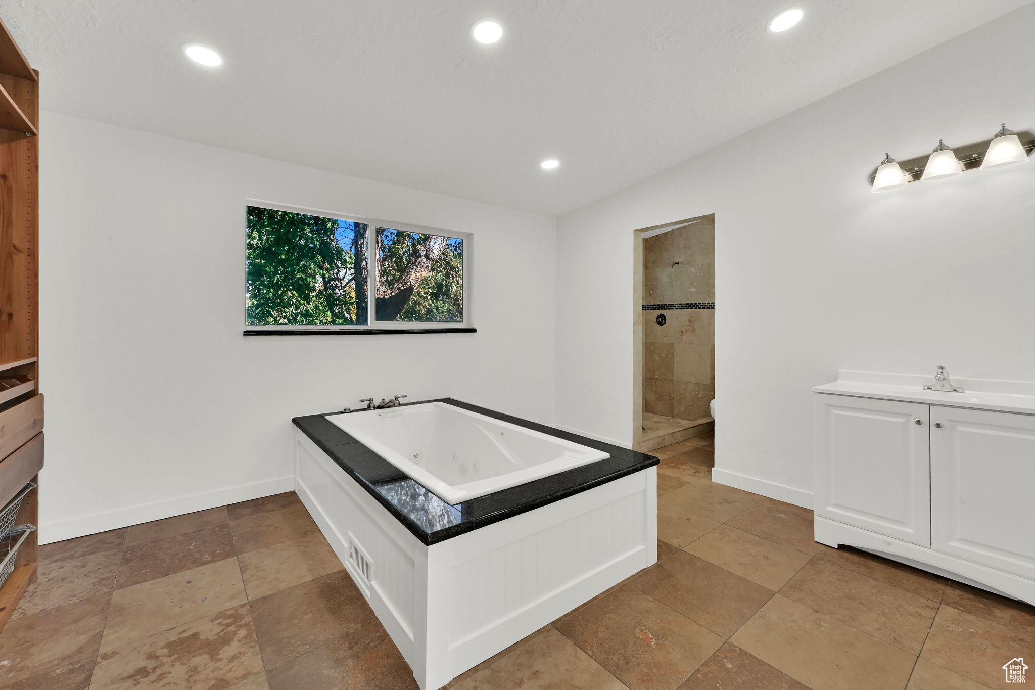 BELMONT HEIGHTS - Residential