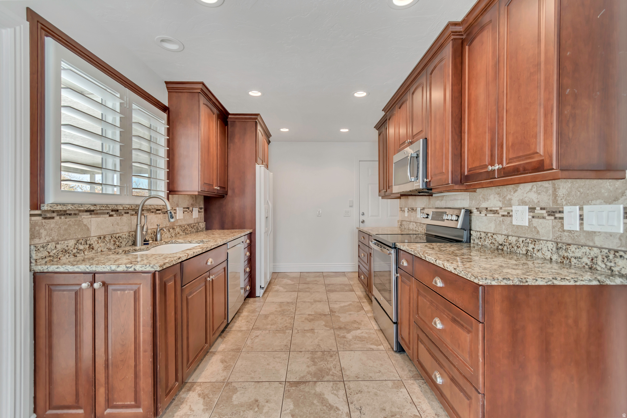 COATS ESTATES #4 - Residential