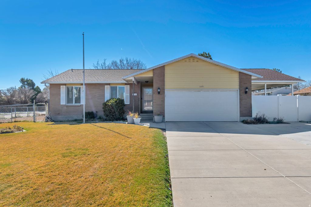 Photo of 2781 W SABLE AVE, Taylorsville, UT 84129 (MLS # 2142845)