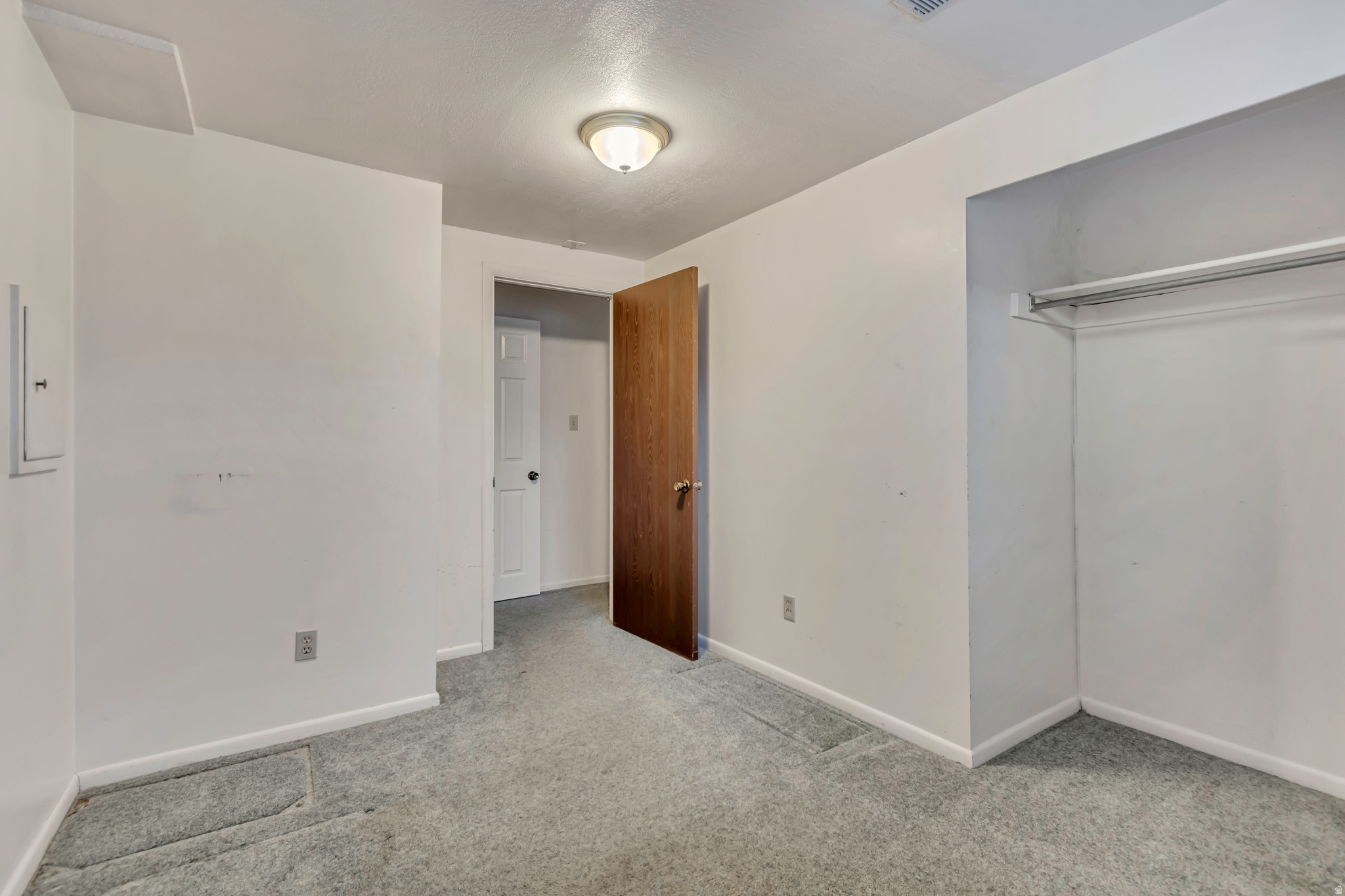 COATS ESTATES #4 - Residential