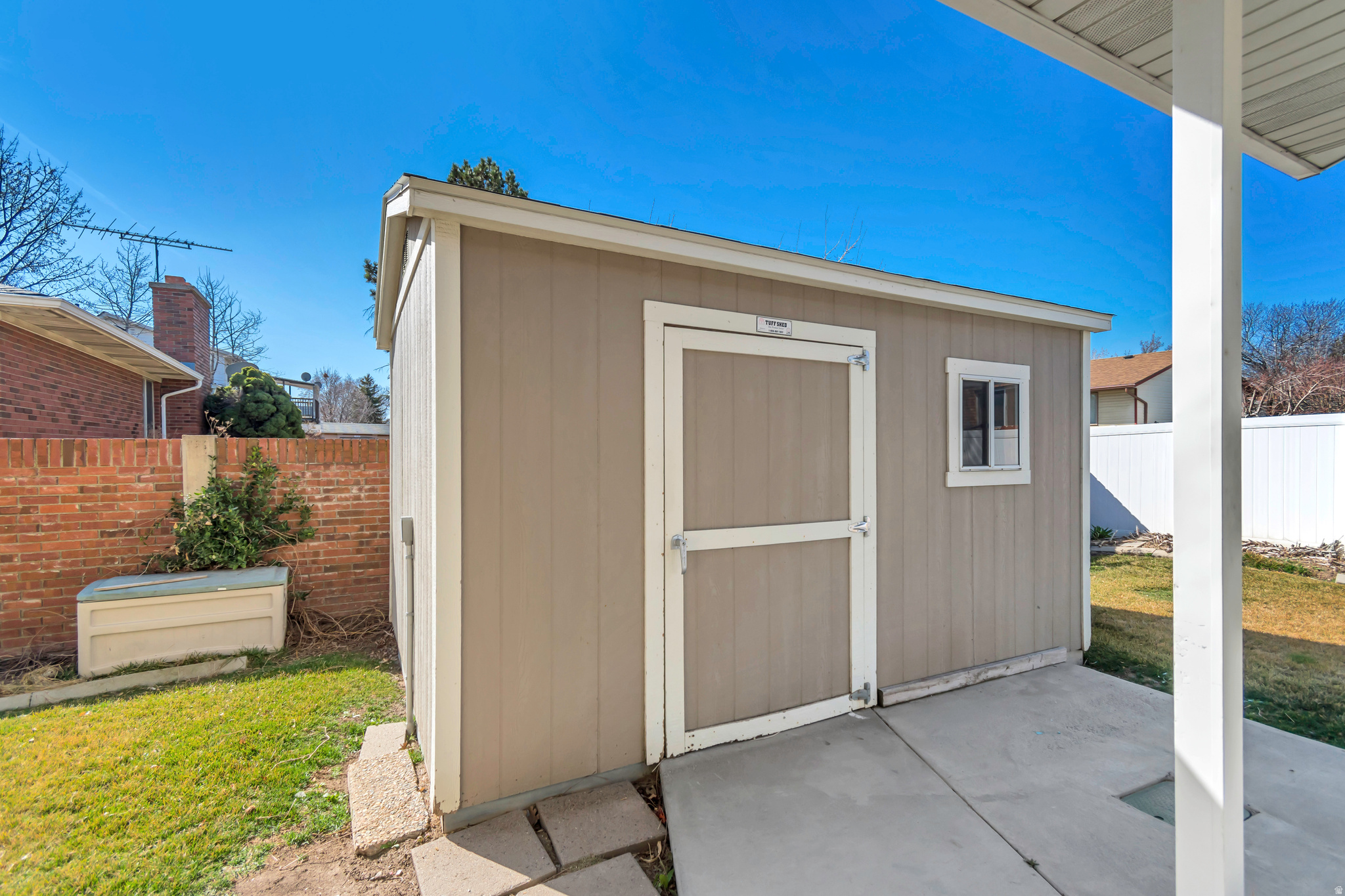 COATS ESTATES #4 - Residential