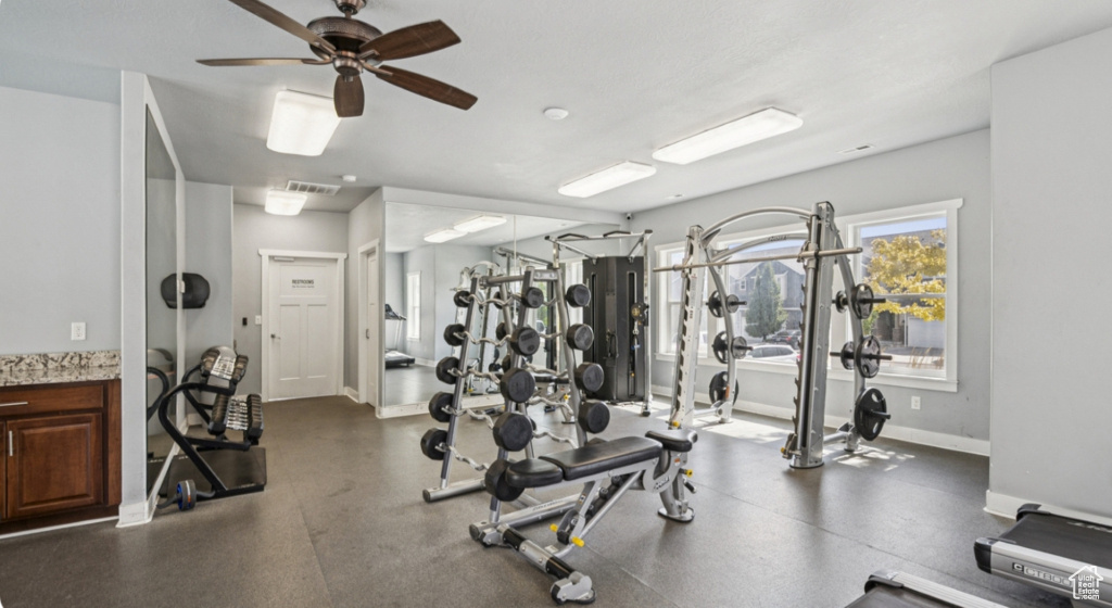 CRESTHAVEN VILLAGE TOWNHOMES - Residential