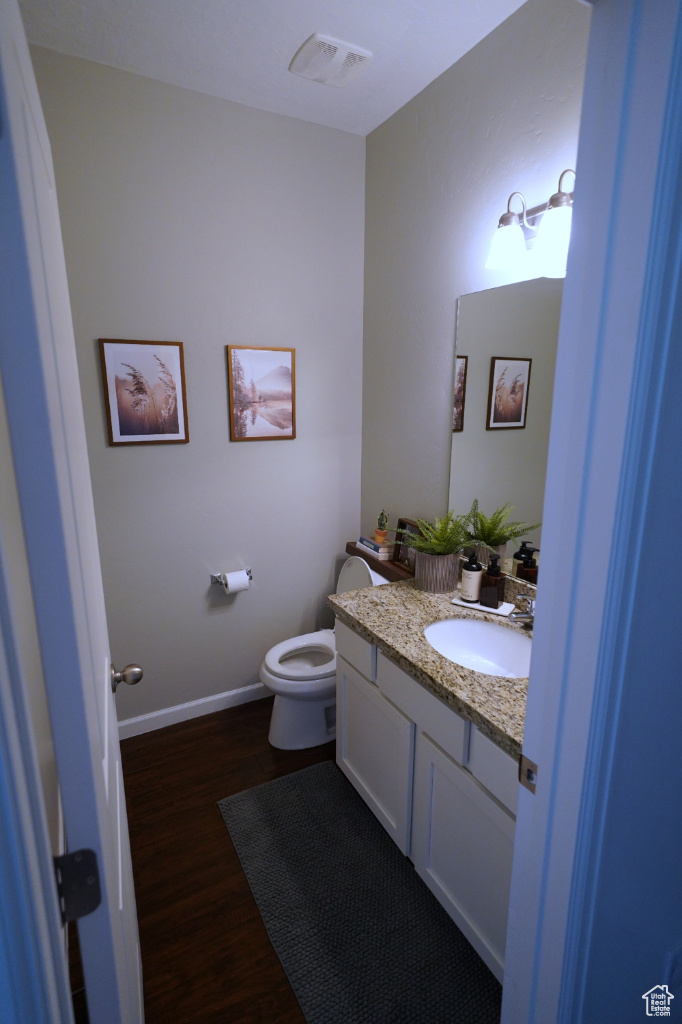 CRESTHAVEN VILLAGE TOWNHOMES - Residential