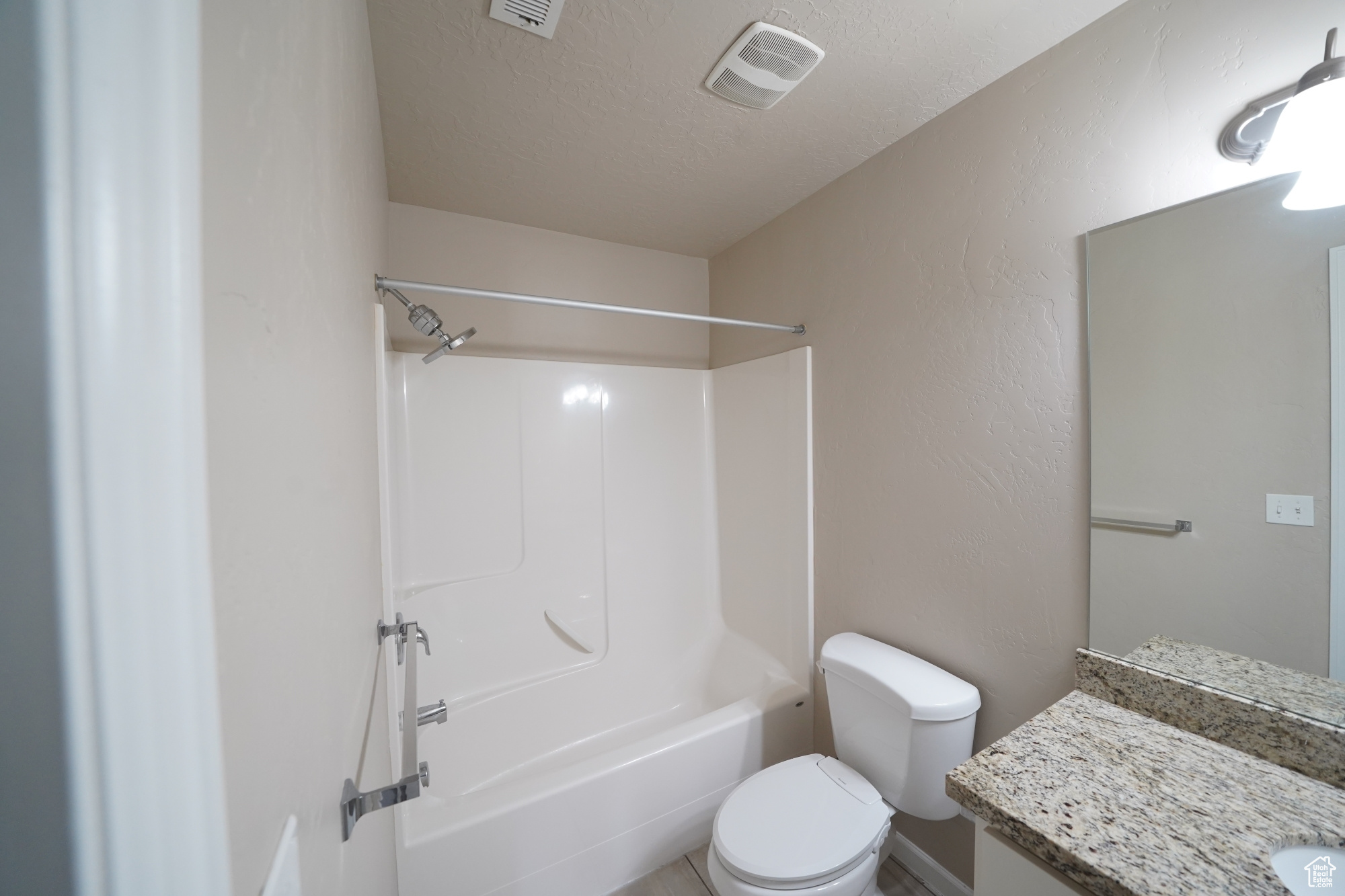 CRESTHAVEN VILLAGE TOWNHOMES - Residential