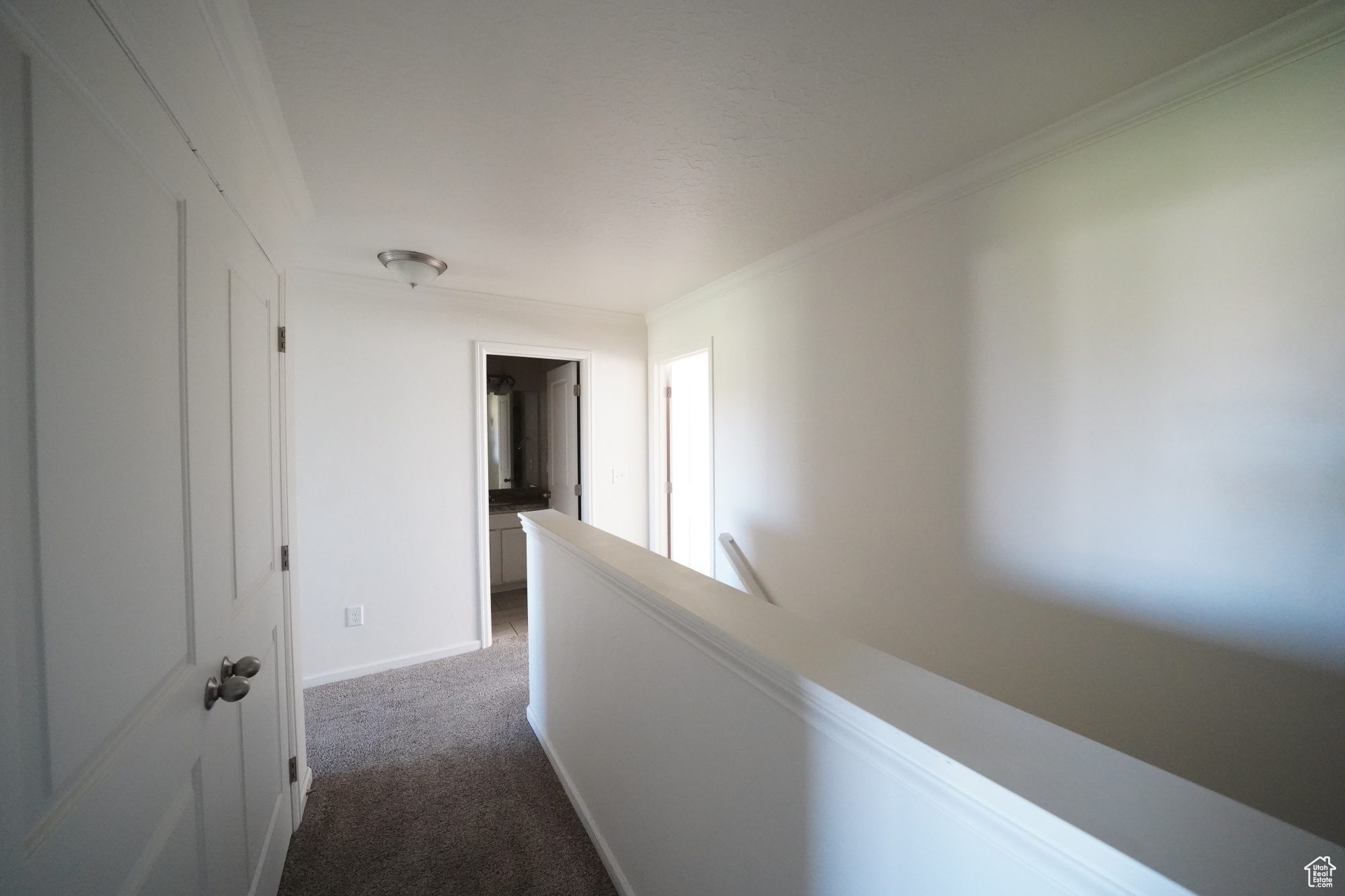 CRESTHAVEN VILLAGE TOWNHOMES - Residential