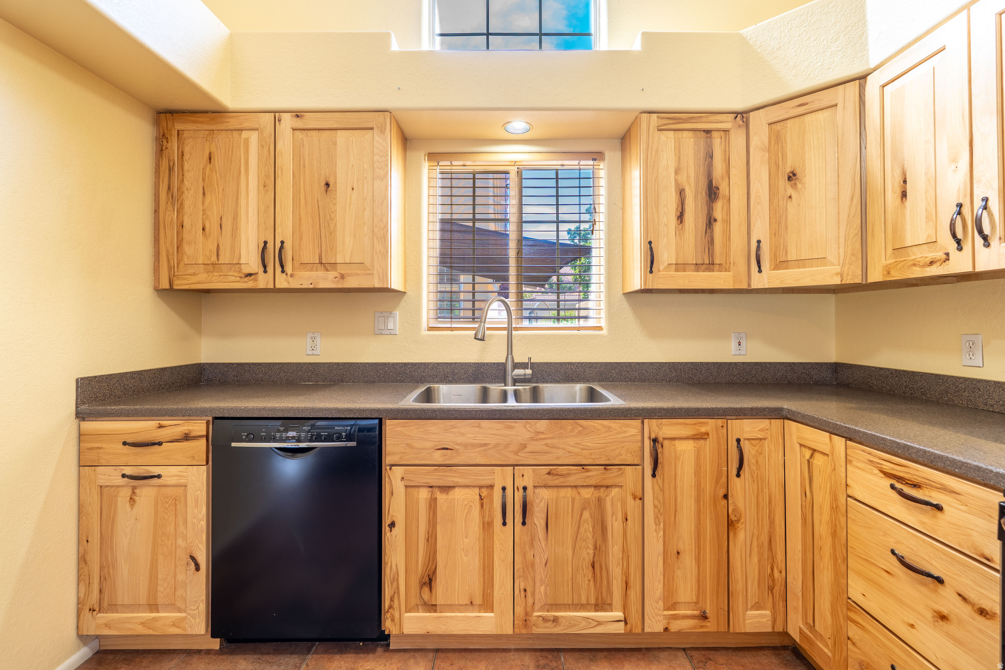 ORCHARD VILLA - Residential