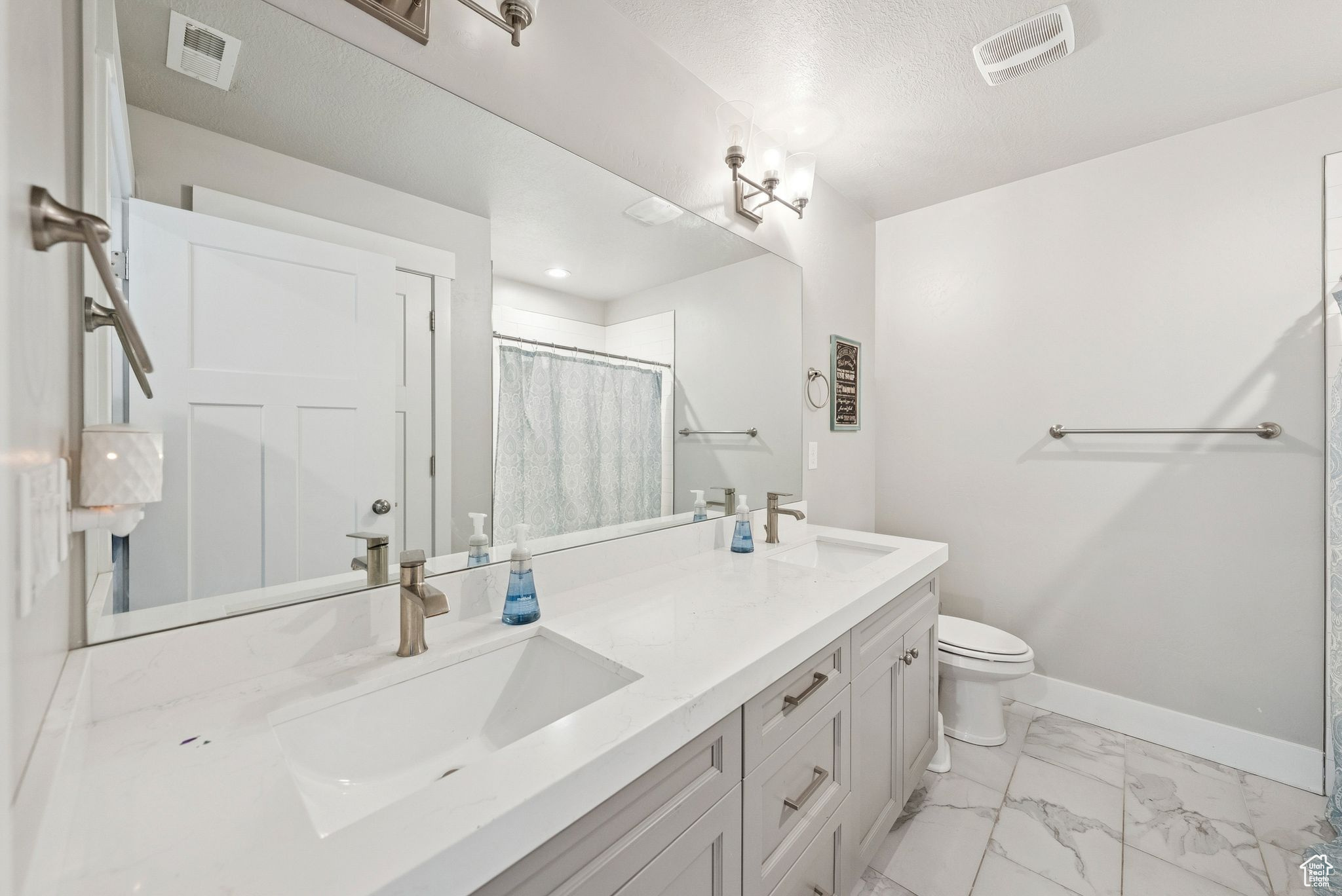 SUNSET EQUESTRIAN CL - Residential