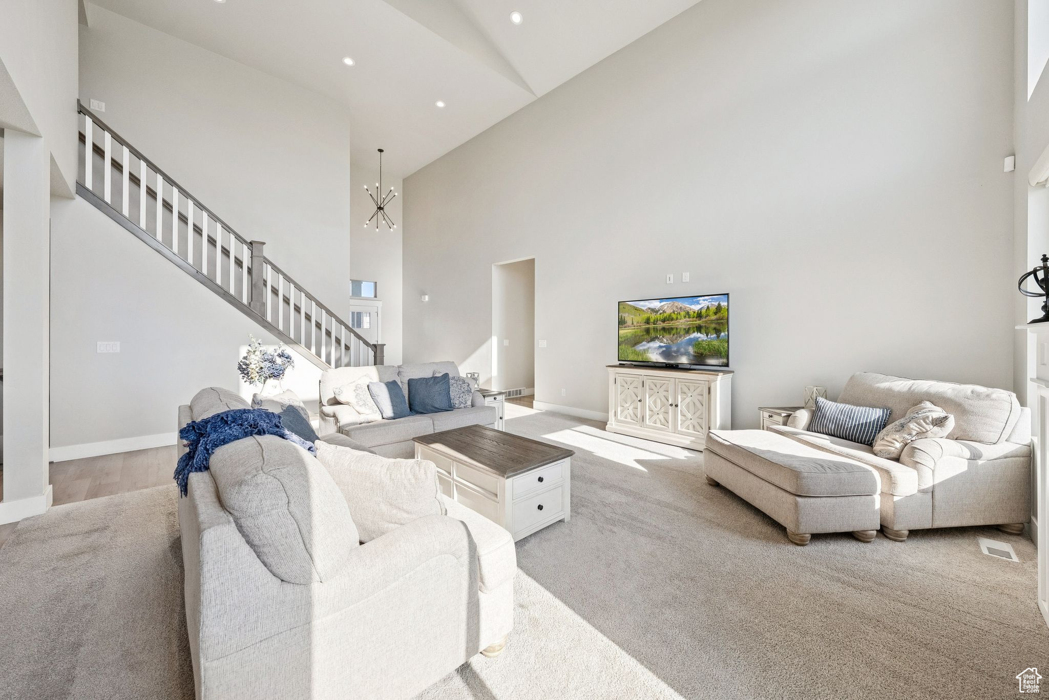 SUNSET EQUESTRIAN CL - Residential