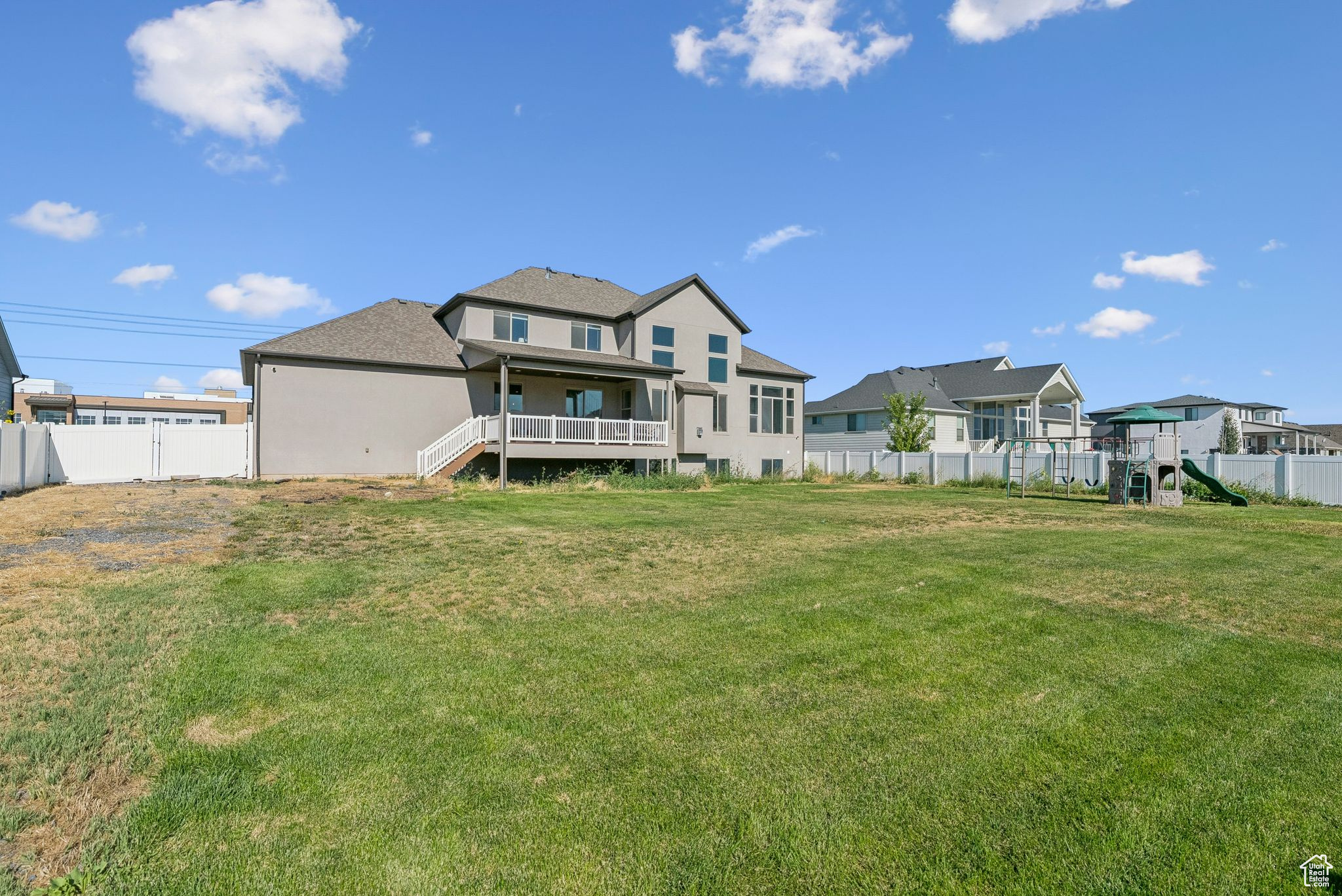 SUNSET EQUESTRIAN CL - Residential