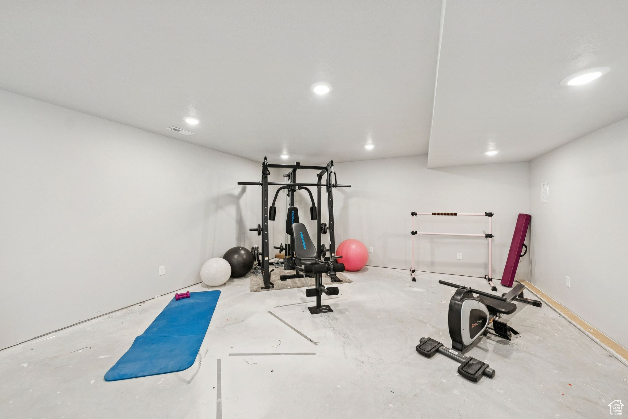 SUNSET EQUESTRIAN CL - Residential