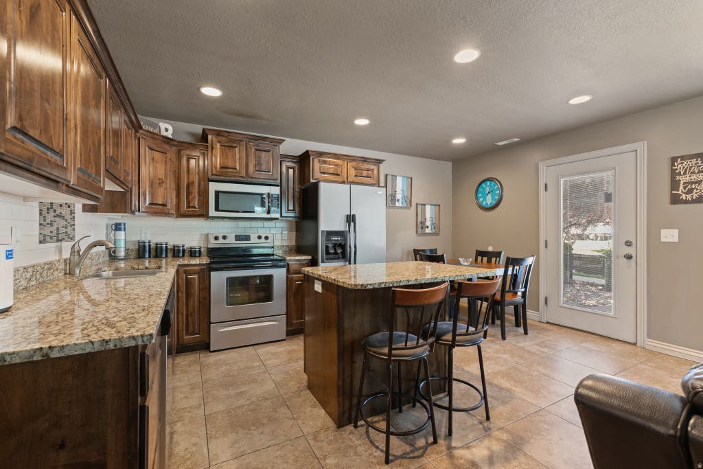 Photo of 1082 E 1550 S, Ogden, UT 84404 (MLS # 2164653)
