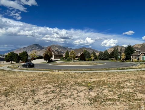 Tiny photo for 683 W OVERLOOK RIDGE CIR, Mapleton, UT 84664 (MLS # 2115372)