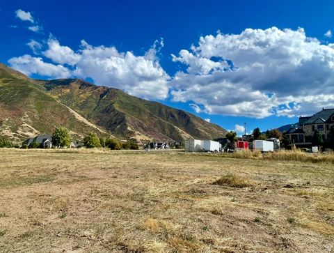 Tiny photo for 683 W OVERLOOK RIDGE CIR, Mapleton, UT 84664 (MLS # 2115372)