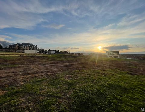 Tiny photo for 683 W OVERLOOK RIDGE CIR, Mapleton, UT 84664 (MLS # 2115372)