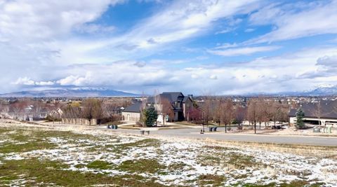 Tiny photo for 683 W OVERLOOK RIDGE CIR, Mapleton, UT 84664 (MLS # 2115372)