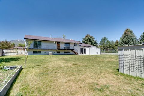 Tiny photo for 117 S 580 E, Midway, UT 84049 (MLS # 2158616)