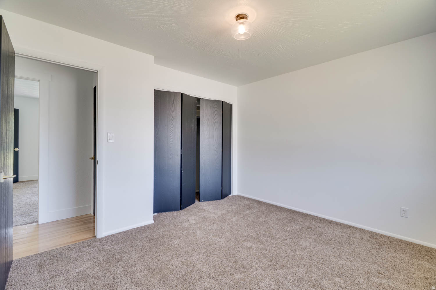 MIDWAY LANE - Residential